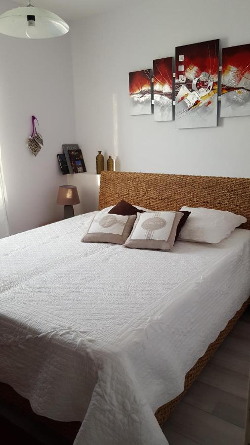 L'Olivier Apartment Mornant Bagian luar foto